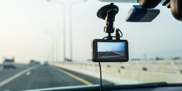 Cheap dashcam for cars and Hgvs